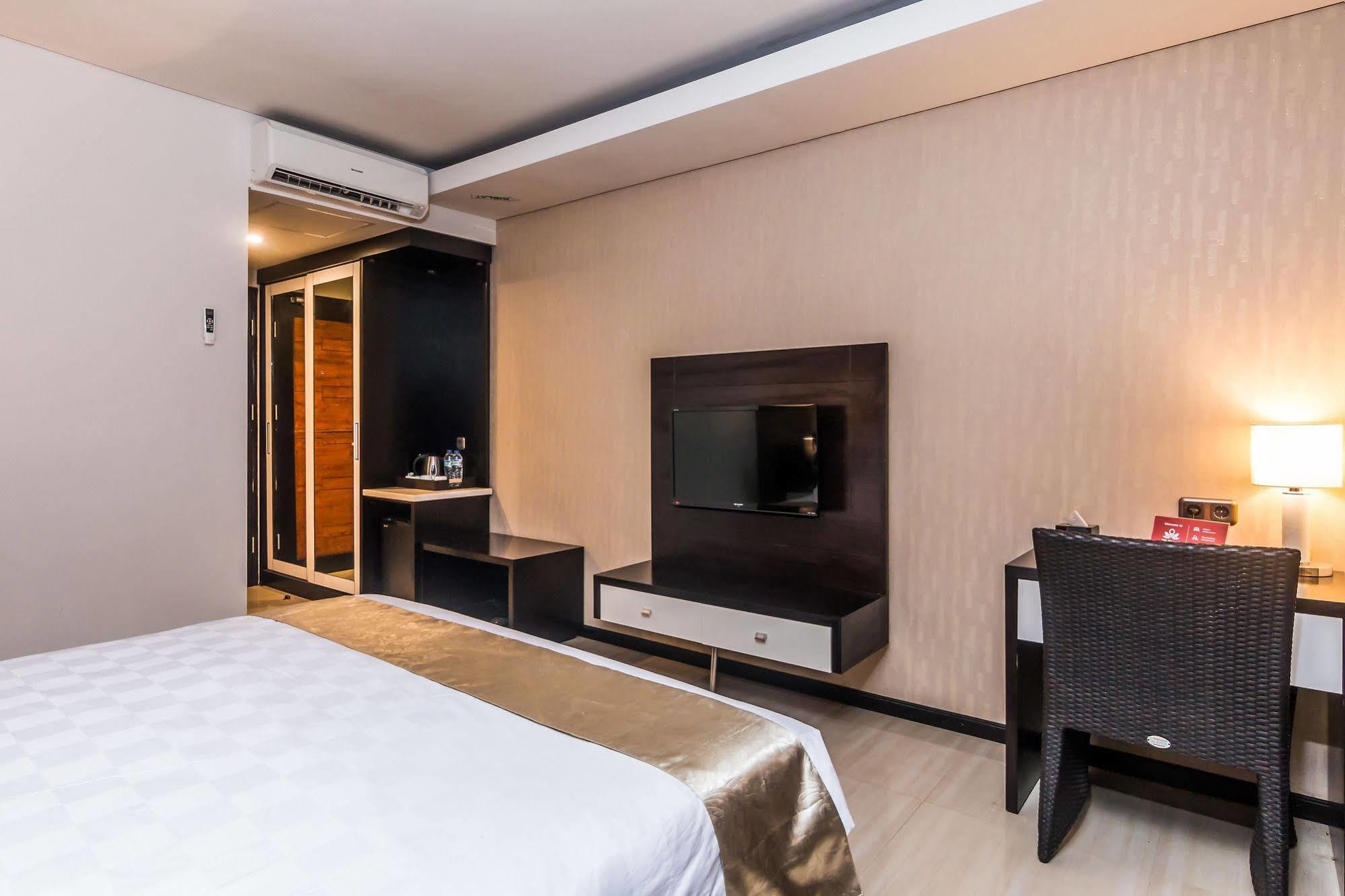 Zen Rooms Denpasar Marlboro Zewnętrze zdjęcie