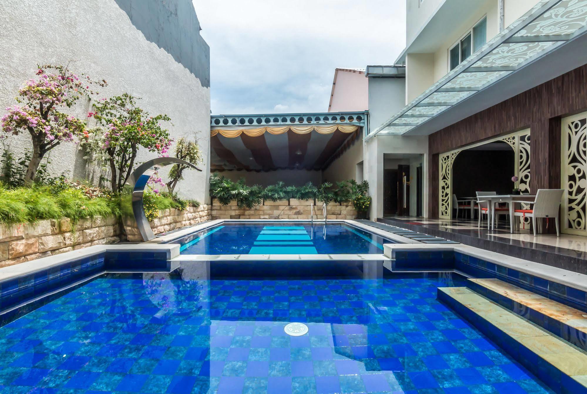 Zen Rooms Denpasar Marlboro Zewnętrze zdjęcie