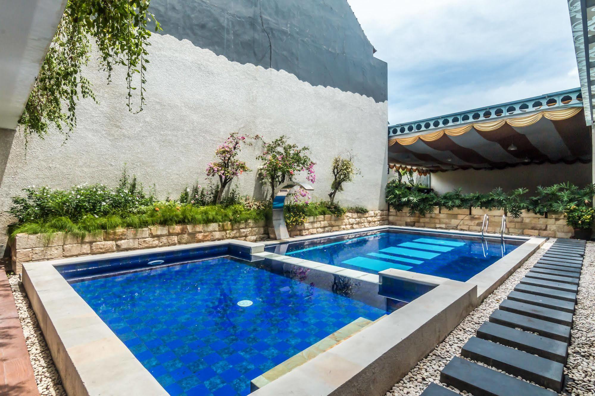 Zen Rooms Denpasar Marlboro Zewnętrze zdjęcie
