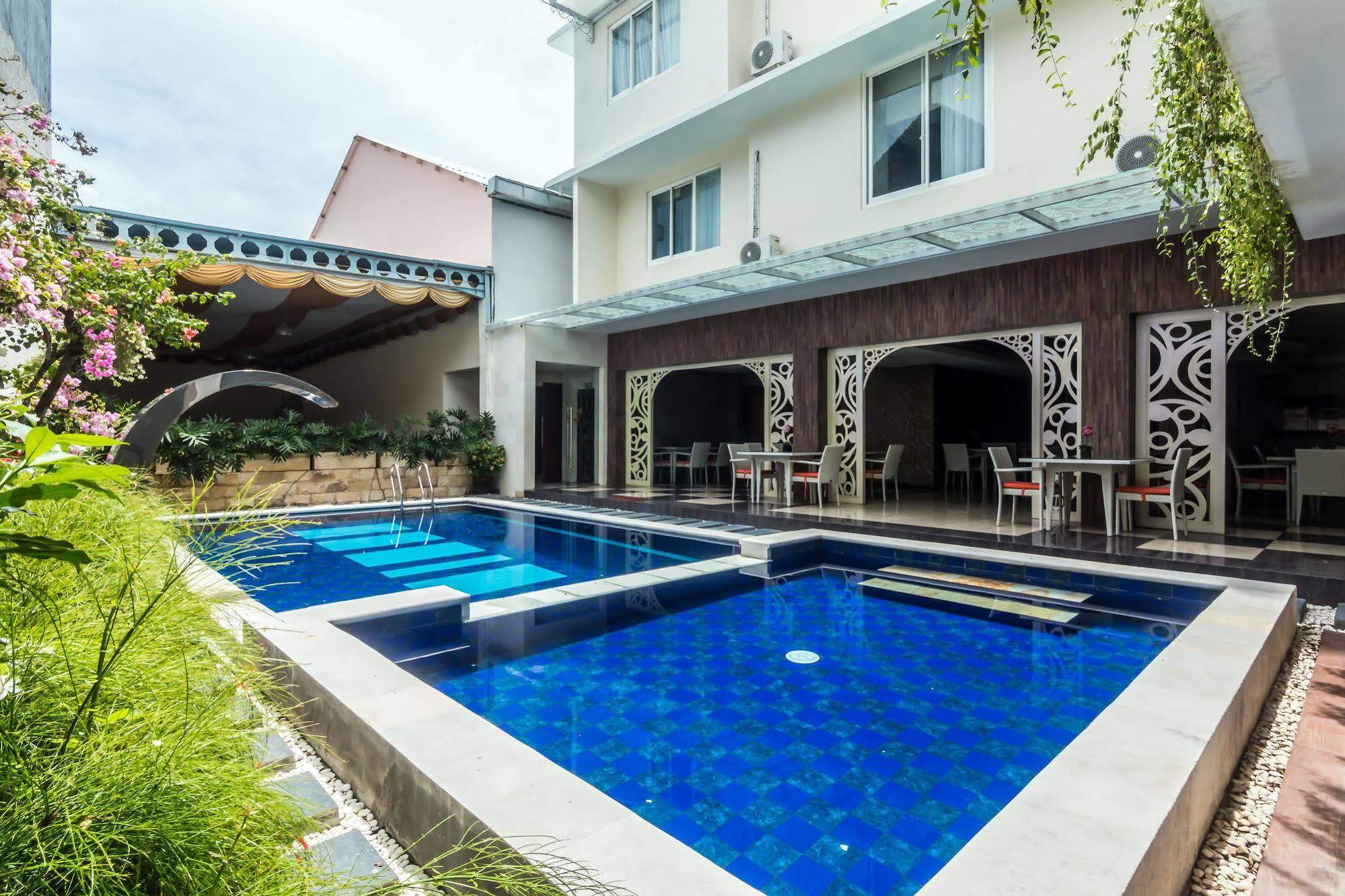 Zen Rooms Denpasar Marlboro Zewnętrze zdjęcie